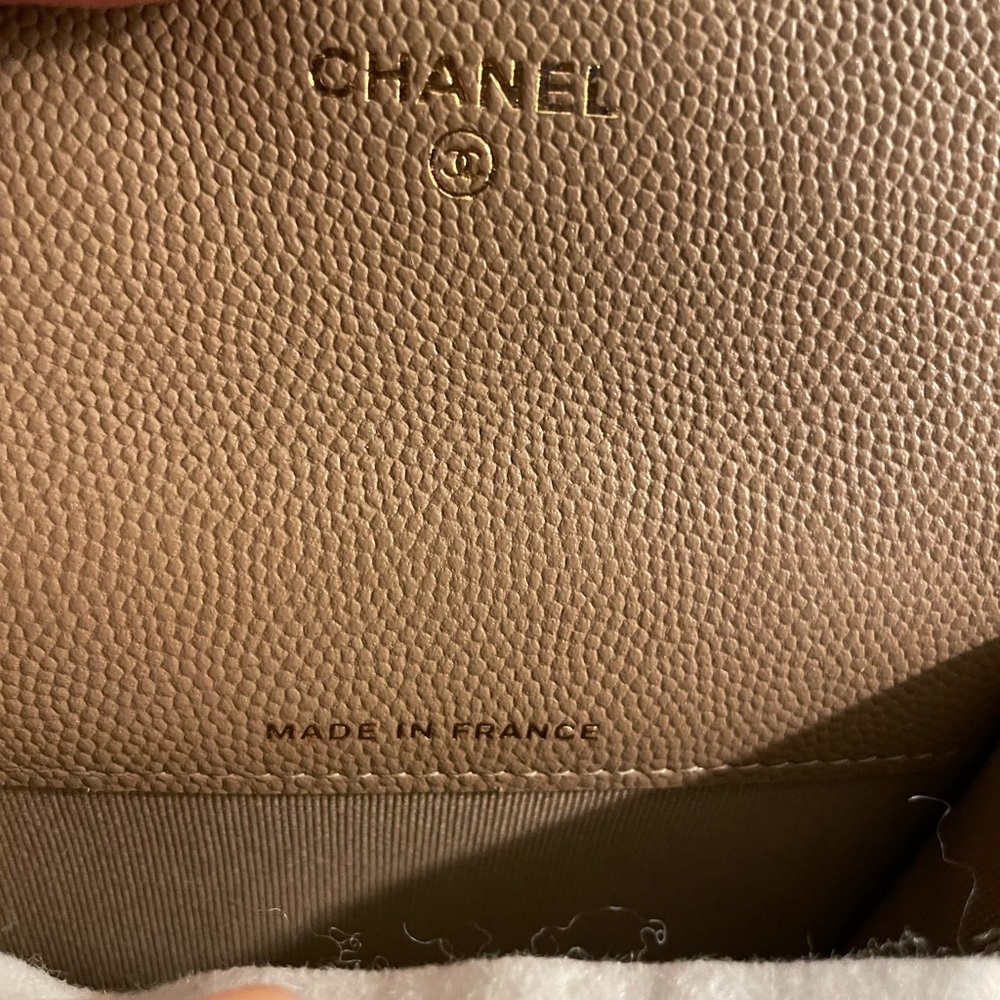 ‼️SOLD‼️CHANEL 22A Beige/ Caramel Classic Flap Card Holder NWT - Picture 12 of 13
